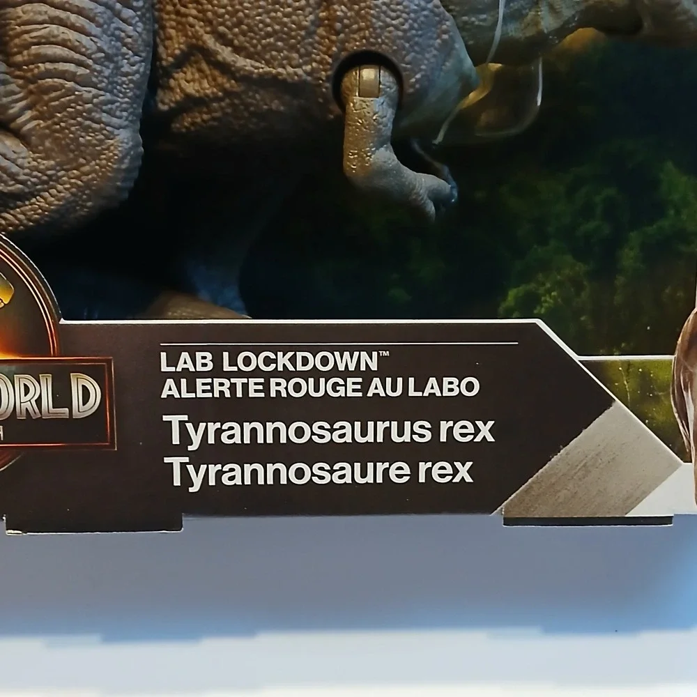Mattel Jurassic World Rebirth Lab Lockdown Tyrannosaurus Rex T-Rex Figure 18in